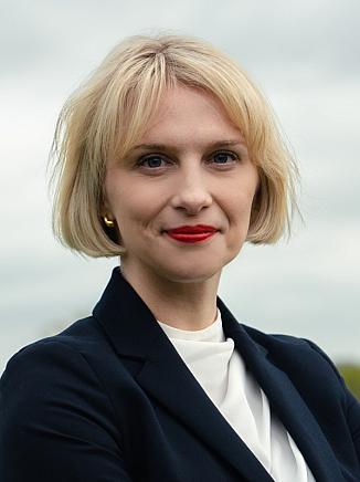 Charlotte Holloway